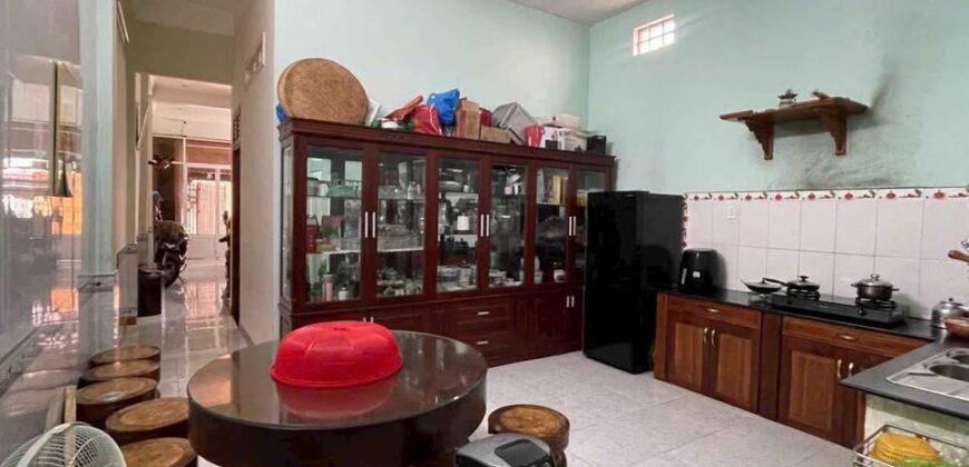Bán Gấp Nhà Đẹp Hẻm 46 Phù Đổng – Trung Tâm Pleiku, Giá Chỉ 1,99 Tỷ